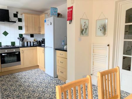 🏡 HMO Property in Tottenham, N17 🏡 Room 4 - Photo 2