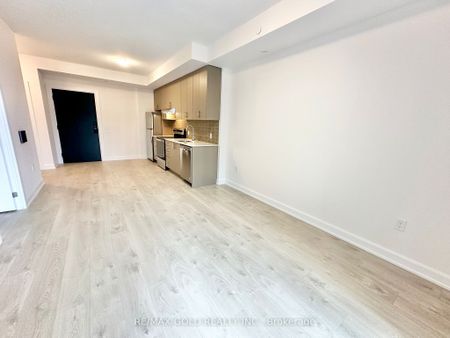 For Lease - 3220 William Coltson Avenue Unit# 728, Oakville, Ontario - Photo 3