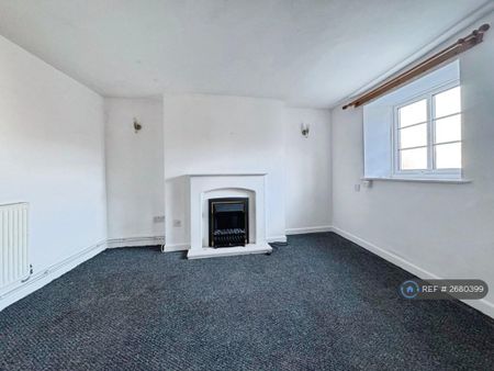 3 bedroom semi-detached house to rent - Photo 2