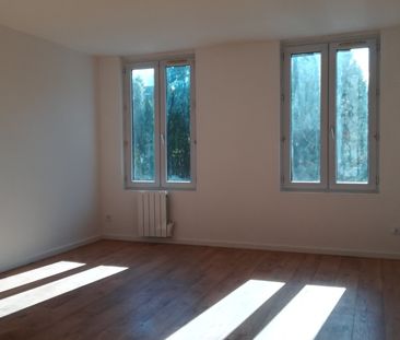 Location Appartement 3 pièces 73m² ELBEUF 76500 - Photo 3