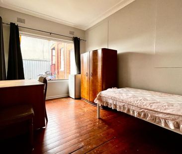 Conveniently located boarding house in the heart of Concord - Photo 1