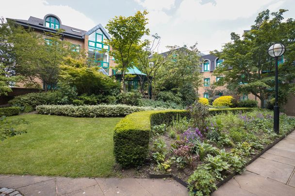 Chamberlain House, Westminster Bridge Road - Photo 1