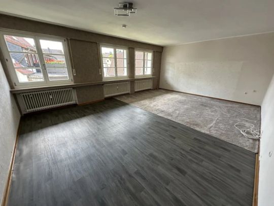 SCHADE HAUSVERWALTUNG - Große 4-Zimmerwohnung in Balve zu vermieten! - Foto 1