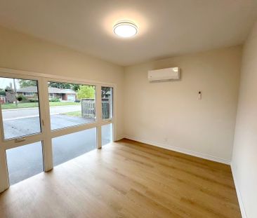 For Lease - 741 Proctor Road Unit# Main, Burlington, Ontario - Photo 2