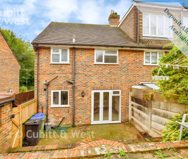 3 bedroom semi-detached house to rent - Photo 2