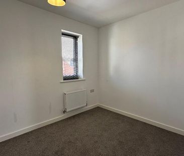 2 bedroom semi-detached house to rent - Photo 4