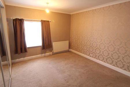 2 bedroom House To Let - Photo 2