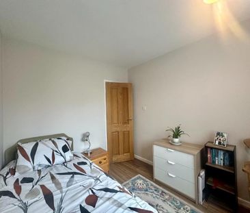 2 bedroom semi-detached bungalow to rent - Photo 4
