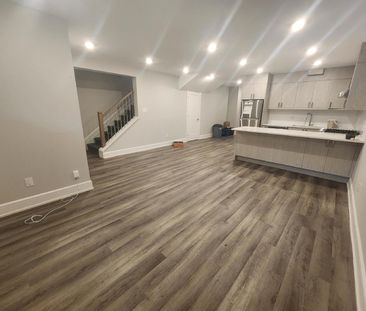 341 Tweedsmuir Avenue - A - Photo 3