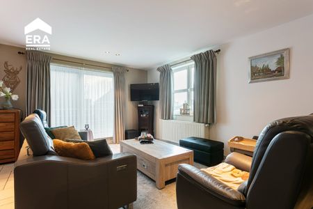 Ruim 3 slaapkamer appartement met terras in Wortel - Photo 2