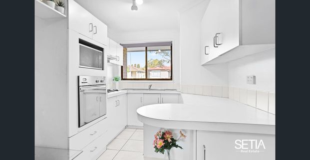 Perfect Start, Great Location - Photo 1