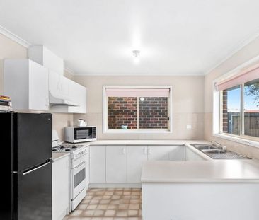 Low maintenance living - Photo 2