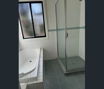 Modern 3 Bedroom Homette - Photo 3