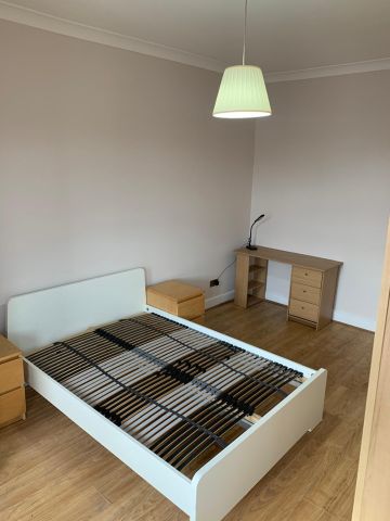 2 Bed Flat, Green Lanes, N8 - Photo 2