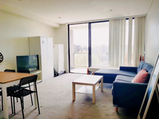 2 bed 1 bath - Photo 1