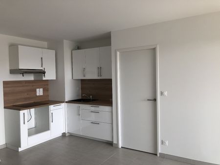Location Appartement 2 pièces 48m² BEZIERS 34500 - Photo 2
