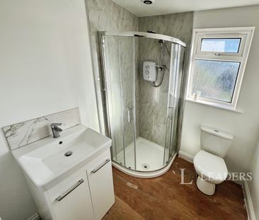 2 bedroom mid-terrace to rent The Courtyard, Boston - Photo 1