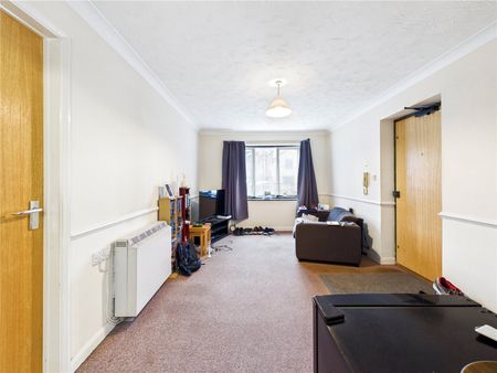 Burgess Place, Martlesham Heath, Ipswich, IP5 3QZ - Photo 2