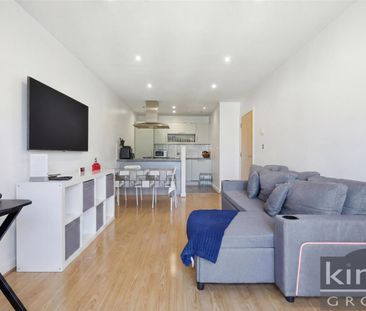 1 Bedroom Flat - Purpose Built To Let - Photo 2
