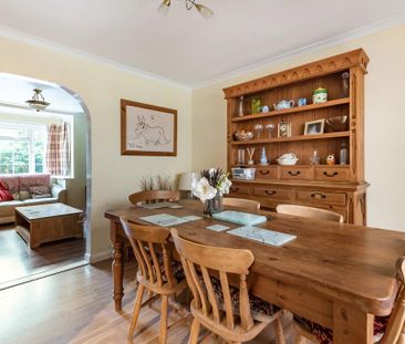 4 bedroom semi-detached house to rent - Photo 4