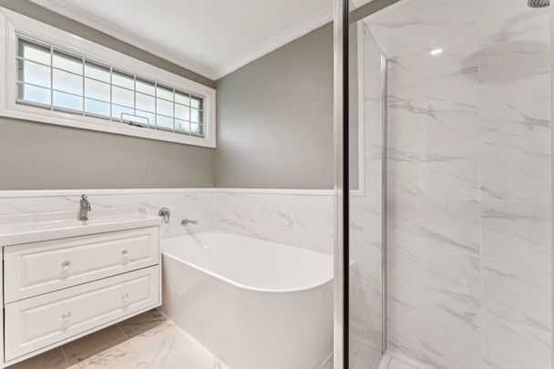 1/17 Alma Rd , CAMBERWELL - Photo 1