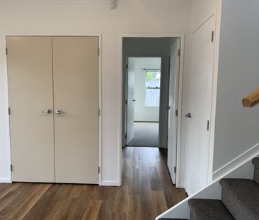 Perfectly positioned in the heart of Hillcrest is this modern four ... - Photo 5