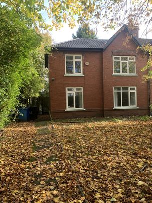 3 Bed Terraced House, Leicester Road, M7 - Photo 1