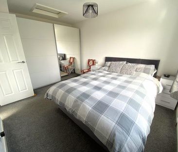 3 bedroom detached house to rent - Photo 2