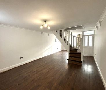 3 bedroom terraced house to rent - Photo 2