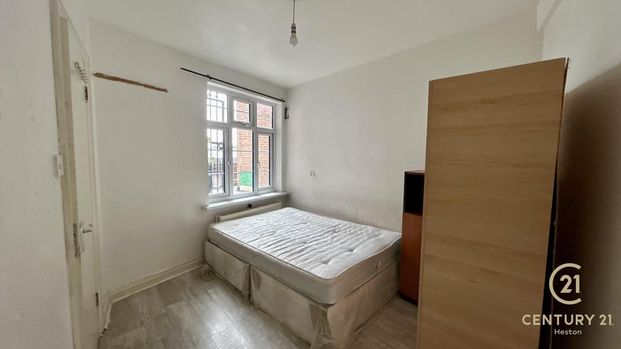 4 bedroom flat to rent - Photo 1