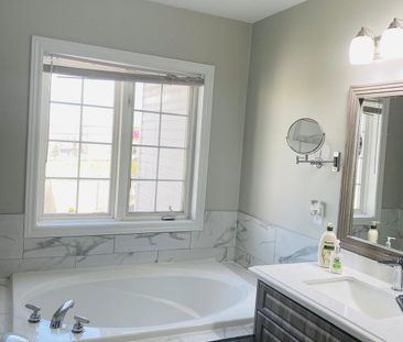 For Lease - 110 Monaco Court Unit# Upper, Brampton, Ontario - Photo 3