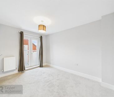 4 bedroom terraced house to rent - Photo 5