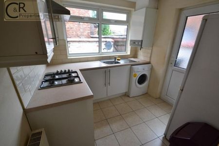 3 bedroom terraced house to rent - Photo 5