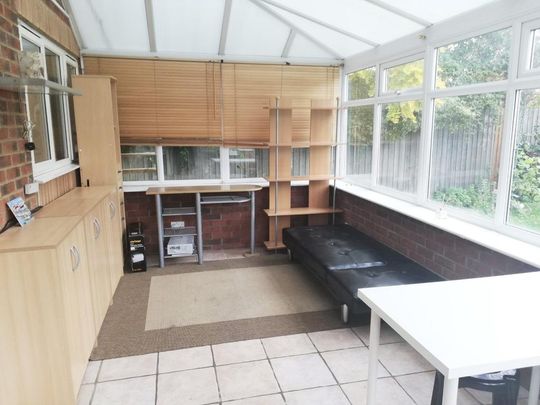 4 bedroom detached house to rent - Photo 1