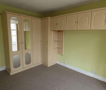 Saville Road, Chadwell Heath, RM6 - Photo 3