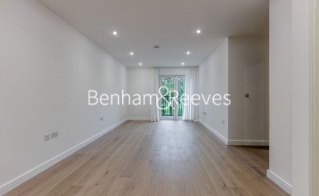 2 Bedroom flat to rent in Distillery Road, Hammersmith, W6 - Photo 1