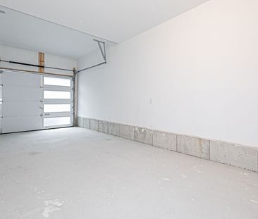 For Lease - 34 Origin Way, Vaughan, Ontario - Photo 2