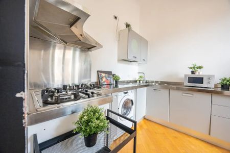 Piazza Argentina, Milan, Lombardy 20131 - Photo 5