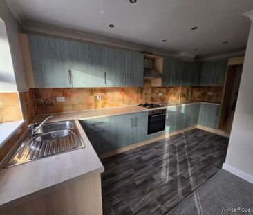 3 bedroom property to rent in Dewsbury - Photo 2