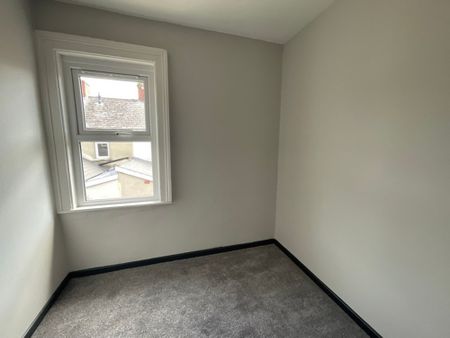 7 Acton Street, Belfast, BT13 3GU - Photo 2