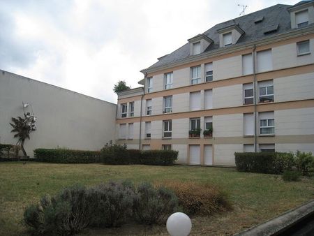 Location Appartement 2 pièces 35m² ORLEANS 45000 - Photo 3