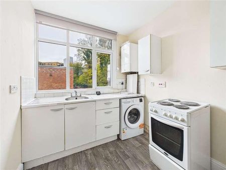 Coulsdon, Surrey, CR5 - Photo 4