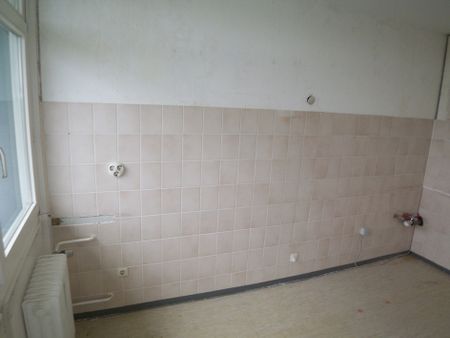 Komfortabel wohnen in Detmerode – 3 Zimmer, Loggia und Aufzug - Photo 3