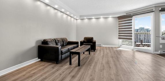 Available now, Golden Square Mile, 2 bdr condo, McGill University - Photo 2
