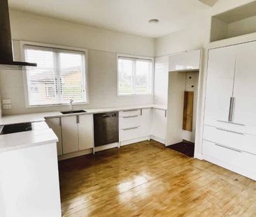 CAMBRIDGE - 4 BEDROOMS - Photo 3