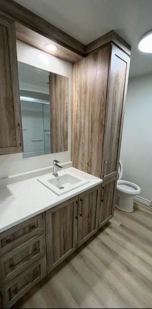 Beau grand 5 1/2 entièrement rénové - Photo 1