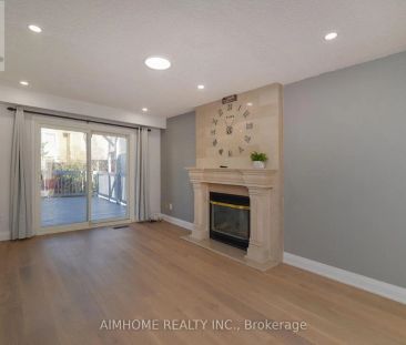 28 LONGBOW SQUARE - Photo 1