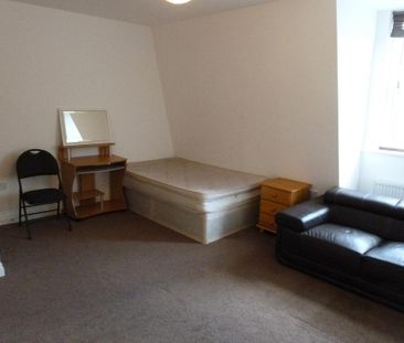 11 Whitefield Tce, Flat 7 - Photo 3