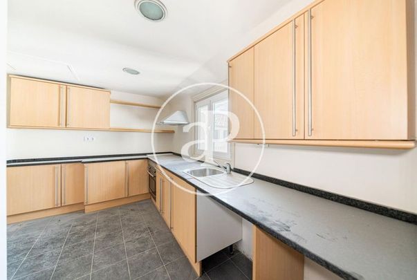 Luxury Duplex for rent in Madrid, Autonomous Region of Madrid - Photo 1