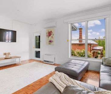 2 Bed, 1 Bath - Photo 3